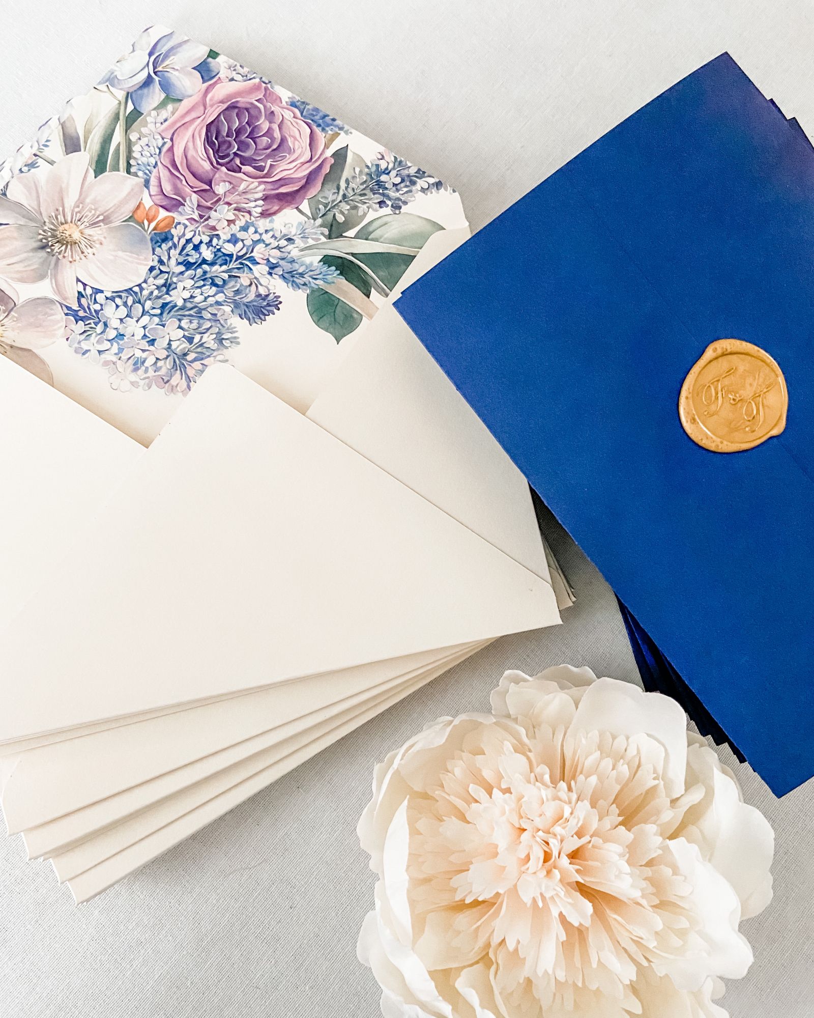 Wedding invitations shop MarryMe by Amoretti